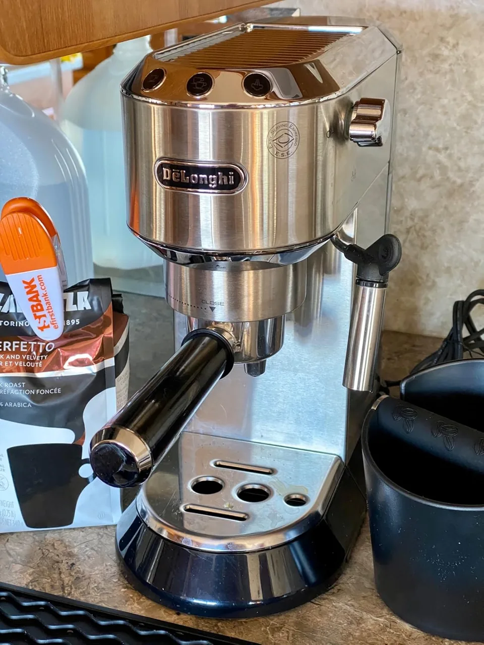 I have been looking for quite awhile now for a serious espresso machine that could both perform a...